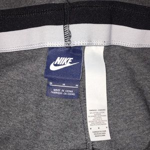 Nike Pants - Nike crop leggings Nike Pants - Nike crop leggings